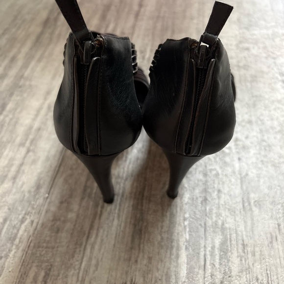 Cole Haan Elegant Dark Brown High Heel Sandals size 9 - Picture 5 of 8